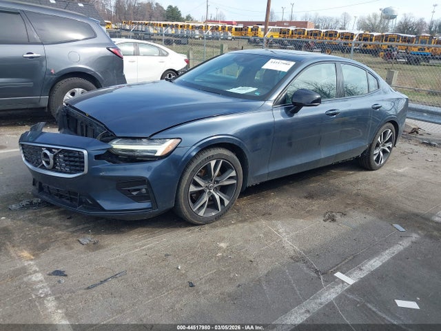 44517980 :رقم المزاد ، 7JR102FM9KG006370 vin ، 2019 Volvo S60 T5 R-design مزاد بيع