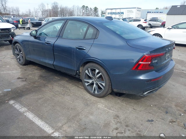 44517980 :رقم المزاد ، 7JR102FM9KG006370 vin ، 2019 Volvo S60 T5 R-design مزاد بيع