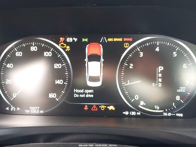 44517980 :رقم المزاد ، 7JR102FM9KG006370 vin ، 2019 Volvo S60 T5 R-design مزاد بيع