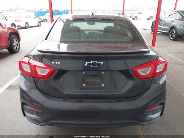Chevrolet Cruze Lt Auto 2018 1G1BE5SM4J7170418 Image 16
