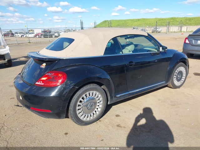 3VW5L7AT5EM823135 Volkswagen Beetle 2.0l Tdi