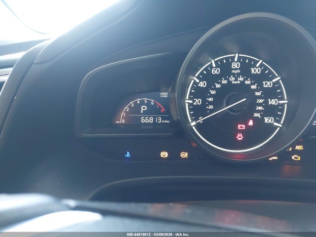 3MZBN1V36JM183175 Mazda Mazda3 Touring