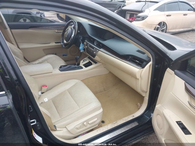 2014 Lexus Es 350 მანქანა იყიდება აუქციონზე, vin: JTHBK1GG1E2116748, აუქციონის ნომერი: 44518028