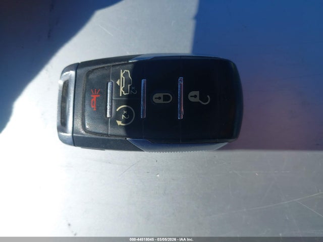 44518045 :رقم المزاد ، 1C6RREFMXLN289360 vin ، 2020 Ram 1500 Big Horn  4x2 5'7 Box مزاد بيع