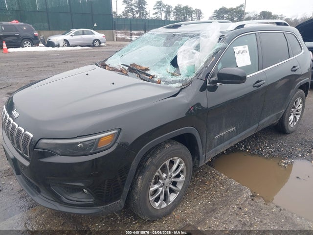 44518076 :رقم المزاد ، 1C4PJMLB3MD115609 vin ، 2021 Jeep Cherokee Latitude Plus 4x4 مزاد بيع