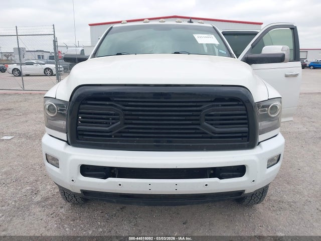 44518092 :رقم المزاد ، 3C63RRJLXHG566164 vin ، 2017 Ram 3500 Laramie  4x4 8' Box مزاد بيع