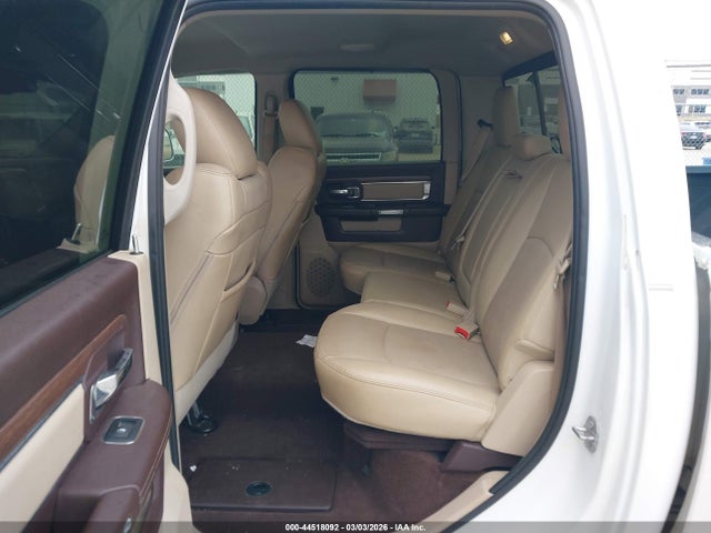 44518092 :رقم المزاد ، 3C63RRJLXHG566164 vin ، 2017 Ram 3500 Laramie  4x4 8' Box مزاد بيع