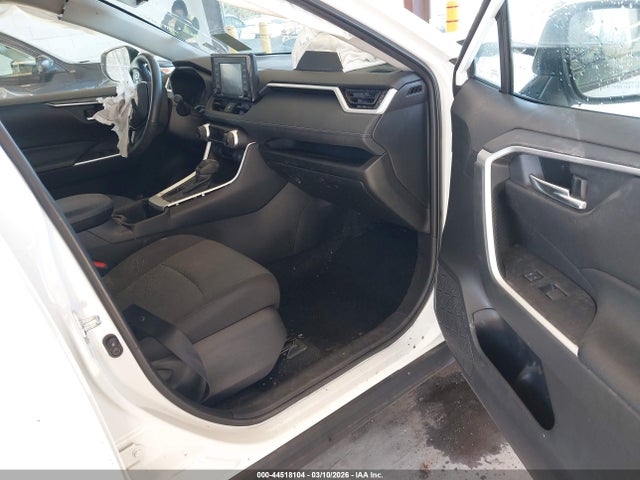 44518104 :رقم المزاد ، 2T3P1RFV6NC264041 vin ، 2022 Toyota Rav4 Xle مزاد بيع