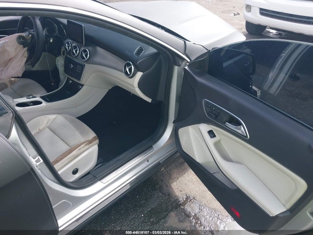 2015 Mercedes-benz Cla 250 მანქანა იყიდება აუქციონზე, vin: WDDSJ4EB7FN244222, აუქციონის ნომერი: 44518107