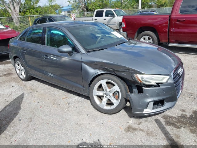 2017 AUDI A3 WAUAUGFF7H1040964 Photo 0