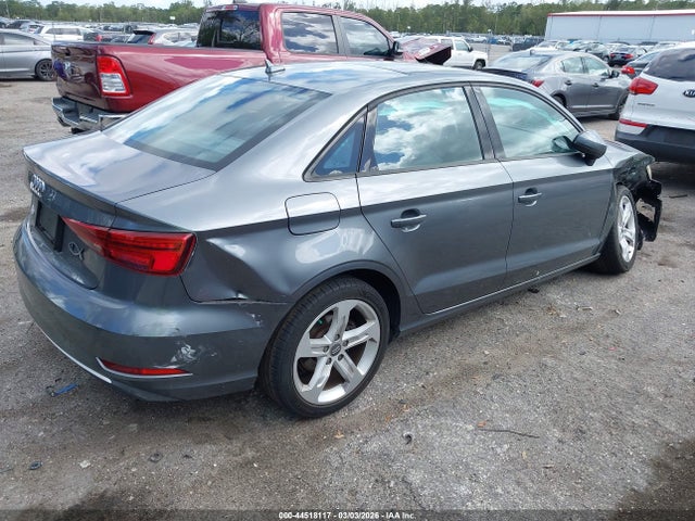 2017 AUDI A3 WAUAUGFF7H1040964 Photo 3