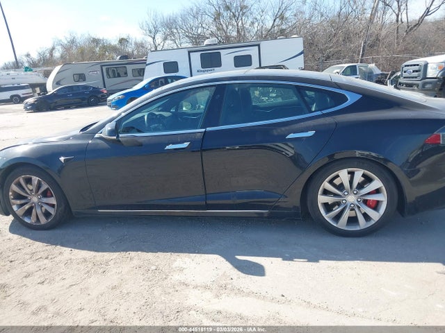 44518119 :رقم المزاد ، 5YJSA1E24HF202830 vin ، 2017 Tesla Model S 100d/60d/75d/90d/p100d مزاد بيع