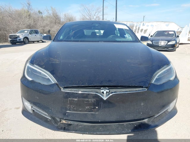 44518119 :رقم المزاد ، 5YJSA1E24HF202830 vin ، 2017 Tesla Model S 100d/60d/75d/90d/p100d مزاد بيع