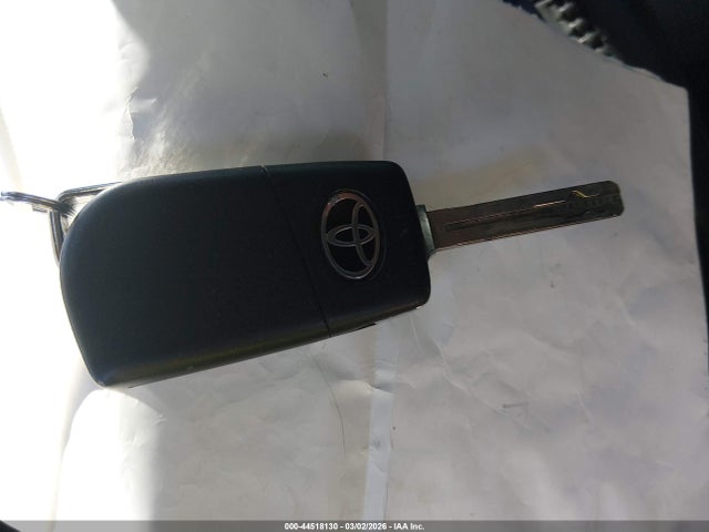 4T1G11BK3PU098777 Toyota Camry Se Awd