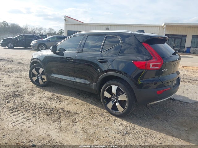 2019 VOLVO XC40 YV4162XZ5K2010983 Photo 2