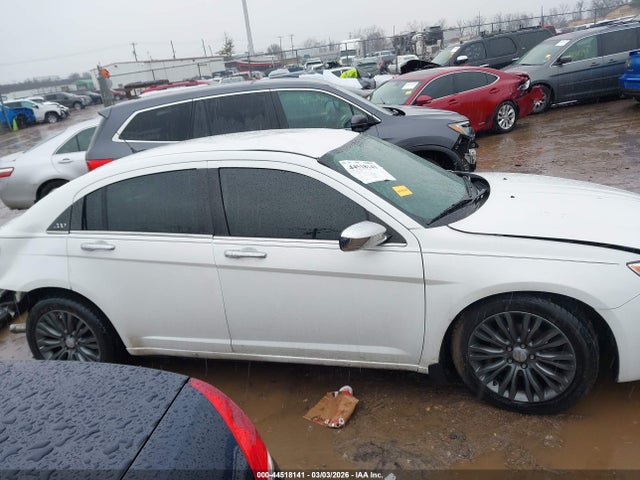 Aukcja sprzedaży 2013 Chrysler 200 Limited, vin: 1C3CCBCG5DN520796, numer aukcji: 44518141