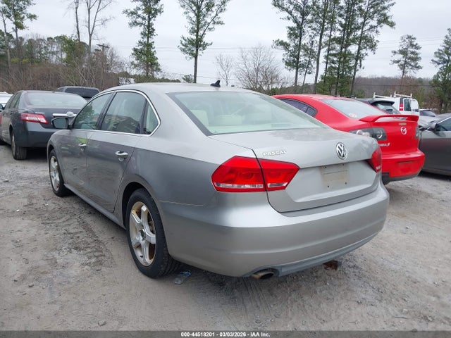 Aukcja sprzedaży 2012 Volkswagen Passat 2.0l Tdi Se, vin: 1VWBN7A33CC075156, numer aukcji: 44518201