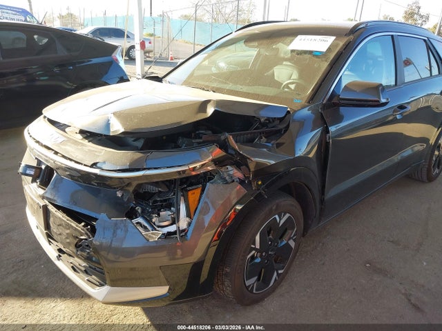 KNDCR3L11R5121242 KIA Niro Ev Wind