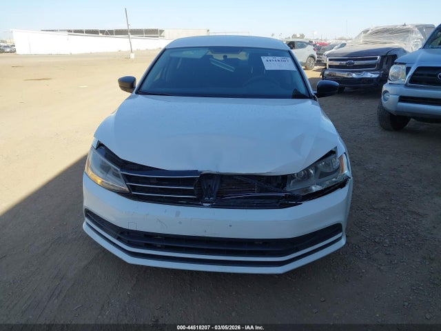 3VW267AJXGM361120 Volkswagen Jetta 1.4t S