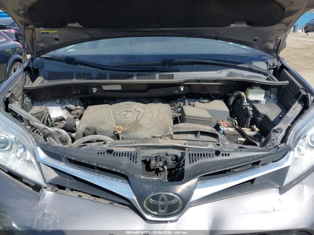Toyota Sienna Le 8 Passenger 2018 5TDKZ3DC1JS950175 Image 10