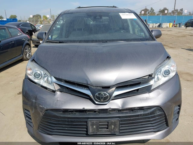 Toyota Sienna Le 8 Passenger 2018 5TDKZ3DC1JS950175 Image 12