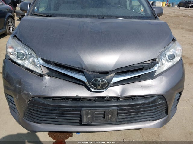 Toyota Sienna Le 8 Passenger 2018 5TDKZ3DC1JS950175 Image 6