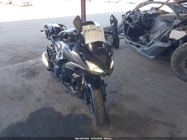 JKAZXCW17HA005247 Kawasaki Zx1000 W