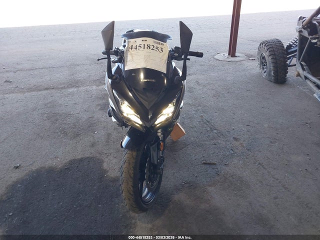 JKAZXCW17HA005247 Kawasaki Zx1000 W