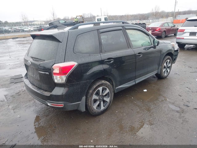 2018 Subaru Forester 2.5i Premium მანქანა იყიდება აუქციონზე, vin: JF2SJAEC5JH531682, აუქციონის ნომერი: 44518266