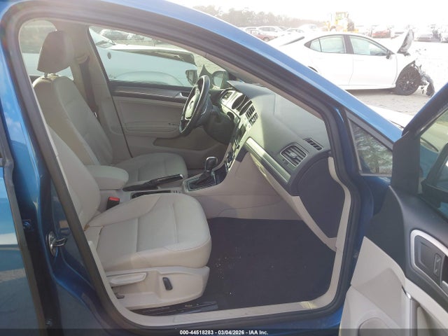 Продажа на аукционе авто 2016 Volkswagen Golf Tsi Se 4-door, vin: 3VW217AU7GM023909, номер лота: 44518283