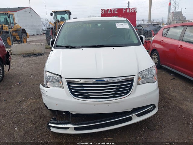 44518294 :رقم المزاد ، 2C4RC1BG9FR610606 vin ، 2015 Chrysler Town & Country Touring مزاد بيع