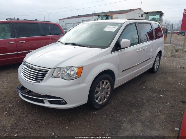 44518294 :رقم المزاد ، 2C4RC1BG9FR610606 vin ، 2015 Chrysler Town & Country Touring مزاد بيع
