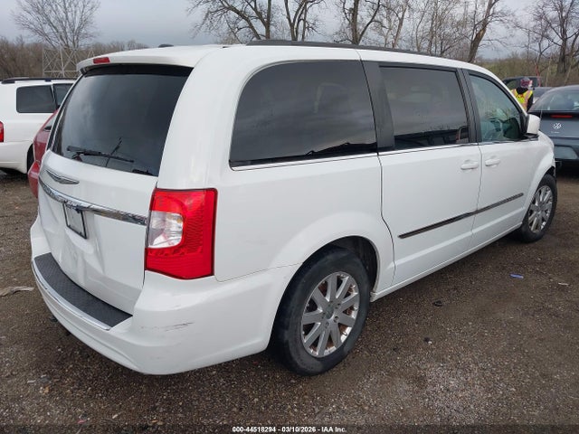 44518294 :رقم المزاد ، 2C4RC1BG9FR610606 vin ، 2015 Chrysler Town & Country Touring مزاد بيع