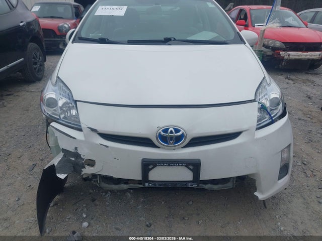 44518304 :رقم المزاد ، JTDKN3DU0B5331658 vin ، 2011 Toyota Prius Three مزاد بيع