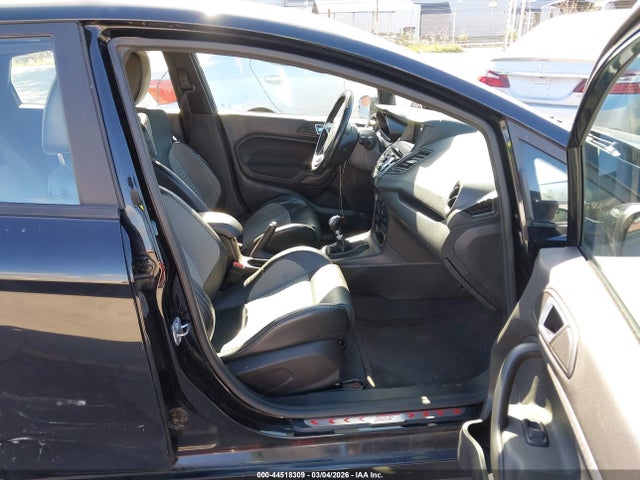 Ford FIESTA ST 2017 3FADP4GX9HM116741 Image 5