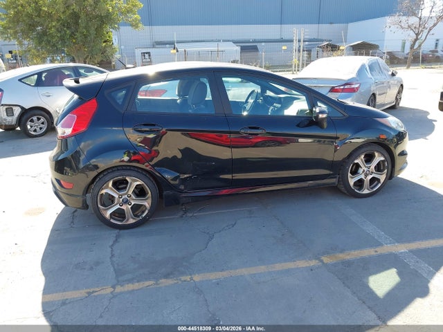 Ford FIESTA ST 2017 3FADP4GX9HM116741 Image 6