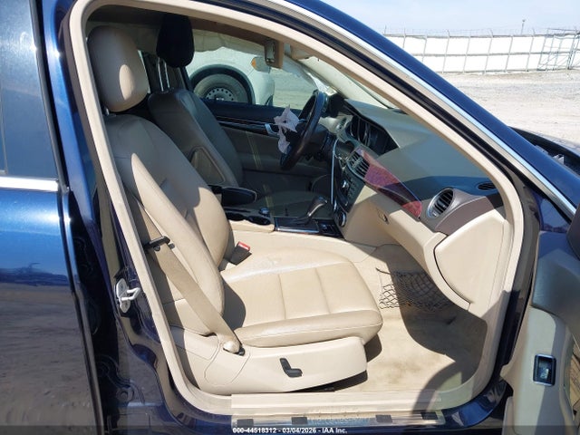 Aukcja sprzedaży 2014 Mercedes-benz C 300 Sport 4matic, vin: WDDGF8AB6EA911582, numer aukcji: 44518312