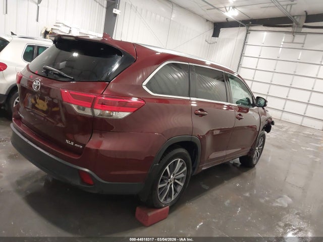 Toyota Highlander Xle 2017 5TDJZRFH3HS440069 Image 13