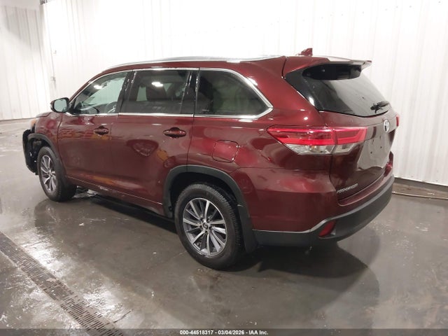 2017 TOYOTA HIGHLANDER 5TDJZRFH3HS440069 Photo 2