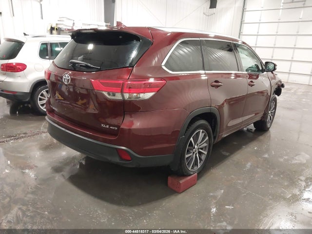 2017 TOYOTA HIGHLANDER 5TDJZRFH3HS440069 Photo 3