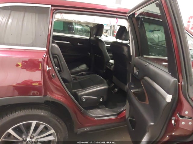2017 TOYOTA HIGHLANDER 5TDJZRFH3HS440069 Photo 7