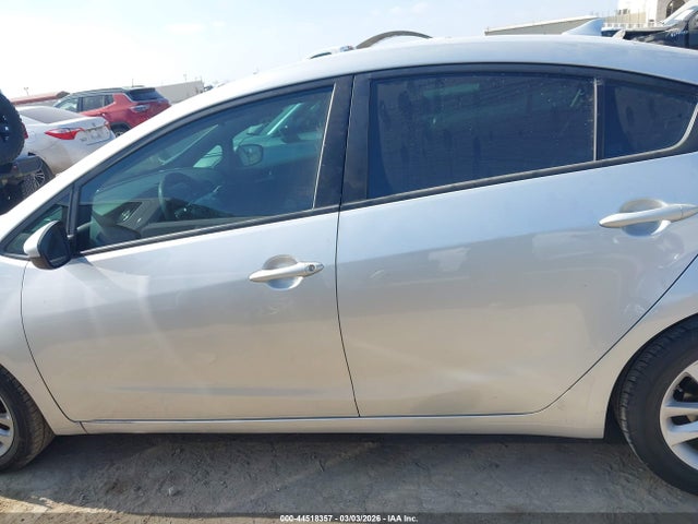 KIA FORTE LX 2017 3KPFL4A78HE008158 Image 14