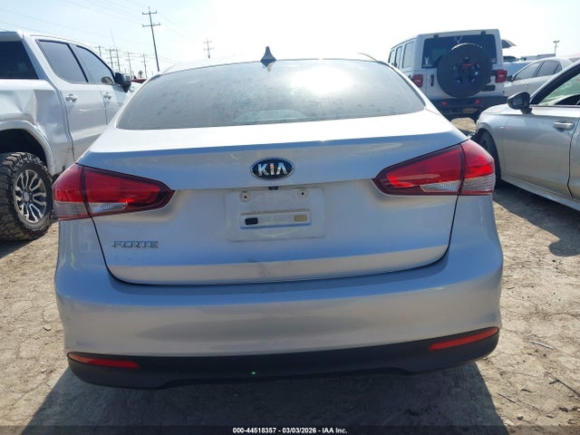 KIA FORTE LX 2017 3KPFL4A78HE008158 Image 16