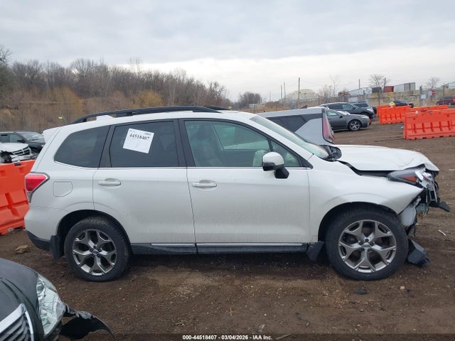 44518407 :رقم المزاد ، JF2SJAWC2JH497473 vin ، 2018 Subaru Forester 2.5i Touring مزاد بيع