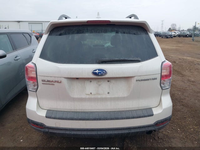 44518407 :رقم المزاد ، JF2SJAWC2JH497473 vin ، 2018 Subaru Forester 2.5i Touring مزاد بيع