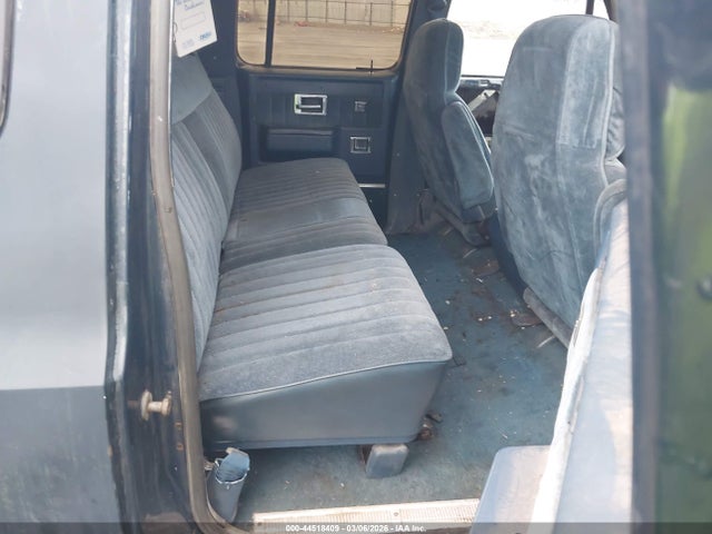 1986 Gmc Suburban K1500 მანქანა იყიდება აუქციონზე, vin: 1G5EK16L7GF514272, აუქციონის ნომერი: 44518409