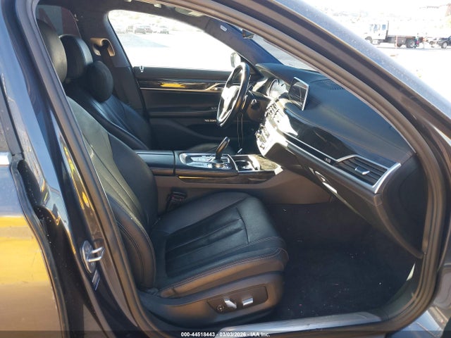 WBA7E2C52GG547918 BMW 740I