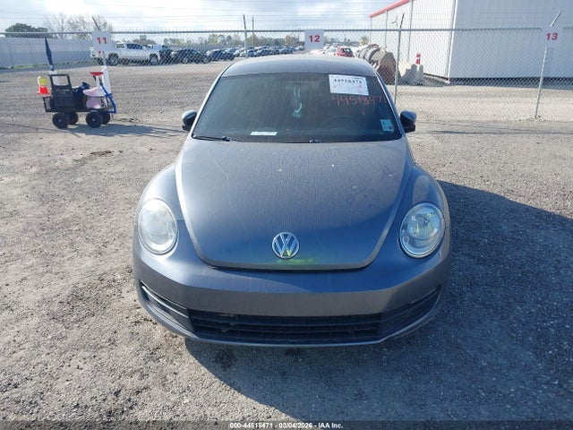 2015 Volkswagen Beetle 1.8t მანქანა იყიდება აუქციონზე, vin: 3VWJ07AT4FM604921, აუქციონის ნომერი: 44518471
