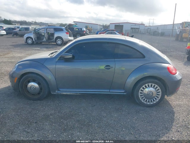 2015 Volkswagen Beetle 1.8t მანქანა იყიდება აუქციონზე, vin: 3VWJ07AT4FM604921, აუქციონის ნომერი: 44518471