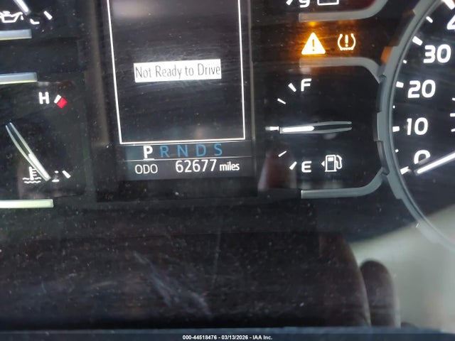 44518476 :رقم المزاد ، 5TFDY5F15JX713458 vin ، 2018 Toyota Tundra Sr5 5.7l V8 مزاد بيع